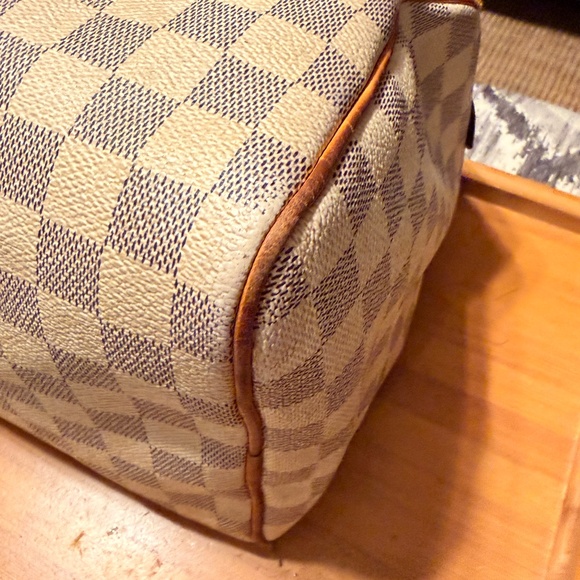 Louis Vuitton Damier Azur Speedy 30 – Pre-Loved, Great Condition - Picture 10 of 14